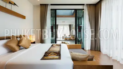NAI5600: New Tropical Villa with 4 Bedrooms, swimming pool and skylight roof in Nai Harn. Photo #6