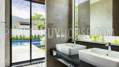 NAI5600: New Tropical Villa with 4 Bedrooms, swimming pool and skylight roof in Nai Harn. Photo #10