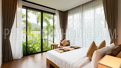 NAI5600: New Tropical Villa with 4 Bedrooms, swimming pool and skylight roof in Nai Harn. Photo #11