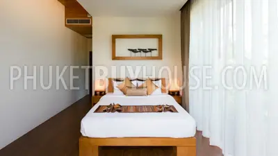 NAI5600: New Tropical Villa with 4 Bedrooms, swimming pool and skylight roof in Nai Harn. Photo #14