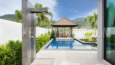 NAI5600: New Tropical Villa with 4 Bedrooms, swimming pool and skylight roof in Nai Harn. Photo #19