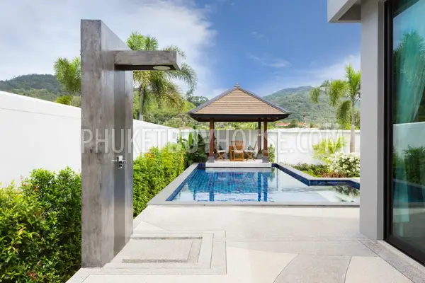 NAI5600: New Tropical Villa with 4 Bedrooms, swimming pool and skylight roof in Nai Harn. Photo #19