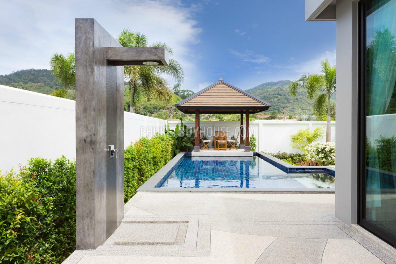 NAI5600: New Tropical Villa with 4 Bedrooms, swimming pool and skylight roof in Nai Harn. Photo #19
