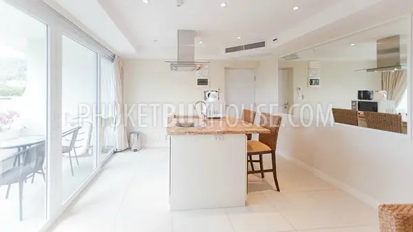 KAT5606: Cosy one-bedroom apartment at Kata beach. Photo #4