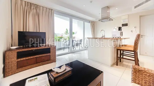 KAT5606: Cosy one-bedroom apartment at Kata beach. Photo #5