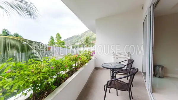 KAT5606: Cosy one-bedroom apartment at Kata beach. Photo #7