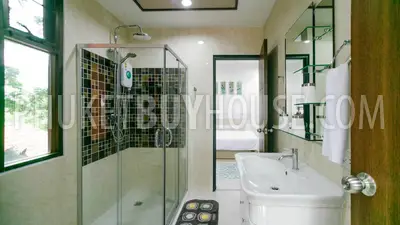 NAI5612: Two-bedroom apartment in walking distance to the beach. Photo #12