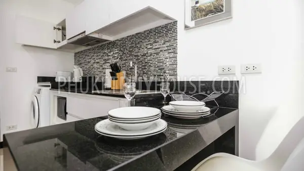 NAI5613: One-bedroom apartment close to Nai Harn beach. Photo #20