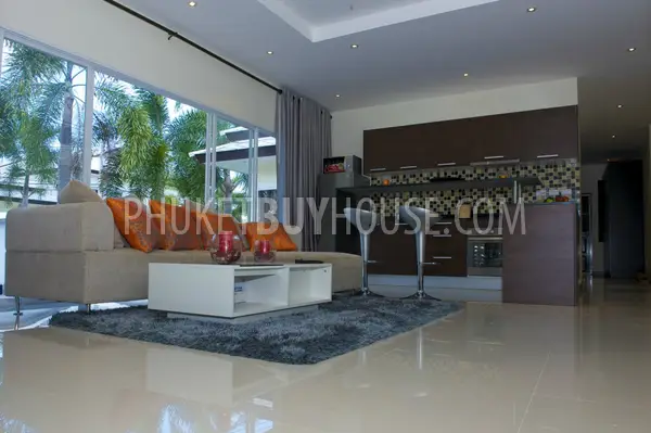 CHE5661: Elegant Villa at Cherngtalay near Bangtao, Layan Beach. Fotoğraf #2