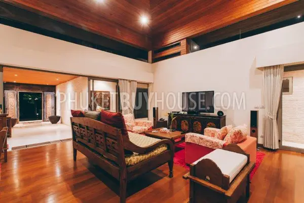 PHA5666: Unique 5-Bedroom Beachfront Villa – Natai Beach, Phang Nga. Photo #15
