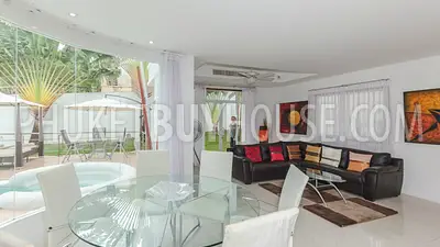 KAT5644: Exclusive Design 2-Storey Villa at Kata. Photo #10
