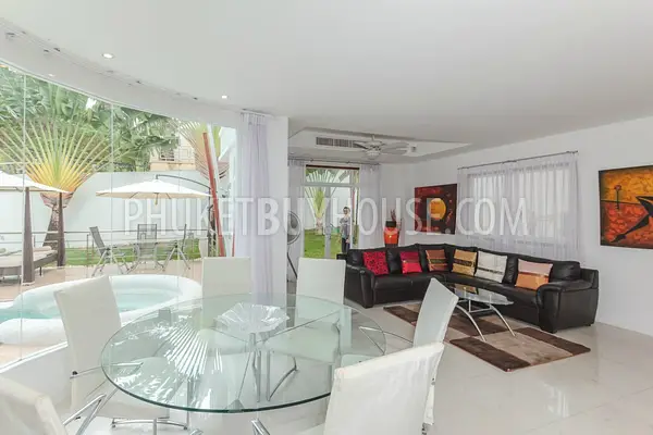 KAT5644: Exclusive Design 2-Storey Villa at Kata. Photo #10