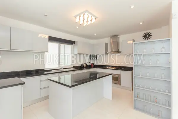 KAT5644: Exclusive Design 2-Storey Villa at Kata. Photo #40