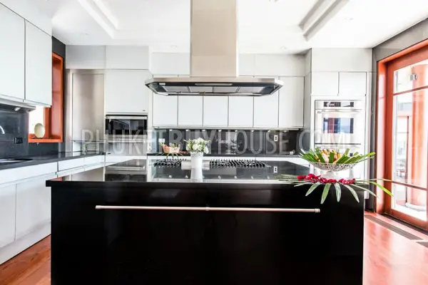 PAN5692: Luxury 6-Bedroom Villa in Panwa. Photo #13