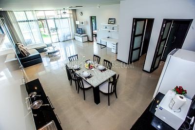 NAI5697: Amazing 3 Bedroom Villa in Nai Harn. Photo #16