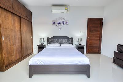 RAW5698: Modern 2 Bedroom Villa conveniently located in Rawai. Photo #16
