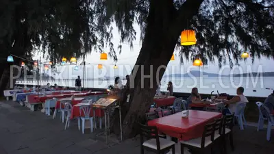 RAW5701: Two Bedroom Apartment in Rawai beach. Photo #9
