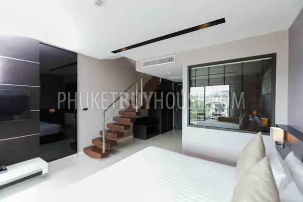 PAT5711: Amazing 1-Bedroom Duplex Apartment in Patong. Photo #1