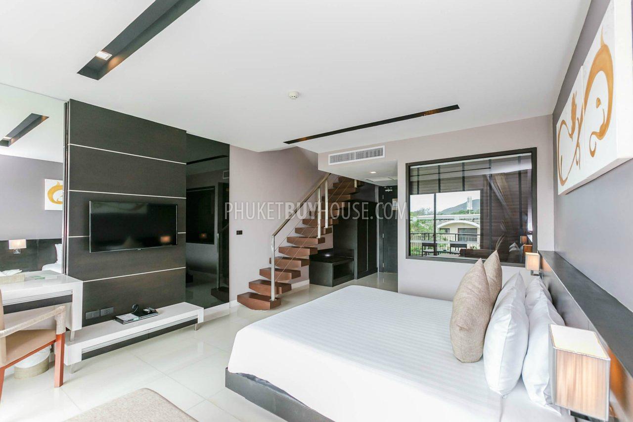 PAT5711: Amazing 1-Bedroom Duplex Apartment in Patong. Photo #6