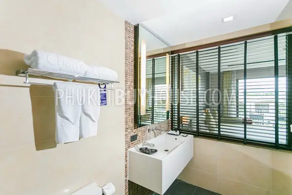 PAT5711: Amazing 1-Bedroom Duplex Apartment in Patong. Photo #8