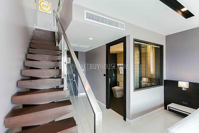 PAT5711: Amazing 1-Bedroom Duplex Apartment in Patong. Photo #11