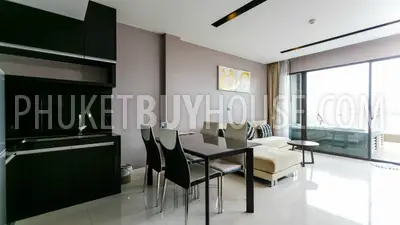 PAT5711: Amazing 1-Bedroom Duplex Apartment in Patong. Photo #13