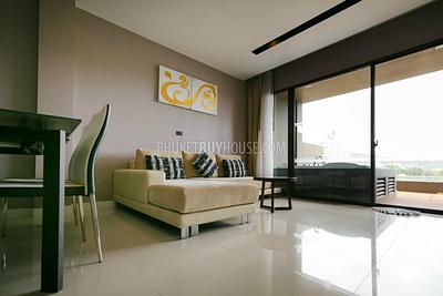 PAT5711: Amazing 1-Bedroom Duplex Apartment in Patong. Photo #14