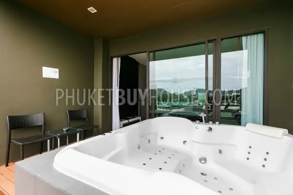 PAT5711: Amazing 1-Bedroom Duplex Apartment in Patong. Photo #19