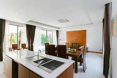 RAW5682: Sophisticated 2-bedroom villa for sale. Photo #29