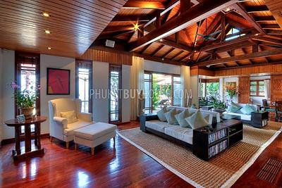 SUR5685: Stunning 5 Bedroom Villa With Sea View, Surin Beach. Photo #2