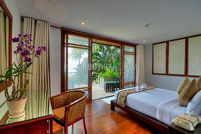 SUR5685: Stunning 5 Bedroom Villa With Sea View, Surin Beach. Photo #11