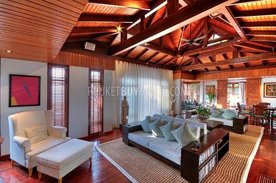 SUR5685: Stunning 5 Bedroom Villa With Sea View, Surin Beach. Photo #18