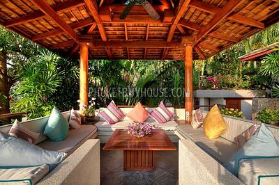 SUR5685: Stunning 5 Bedroom Villa With Sea View, Surin Beach. Photo #19
