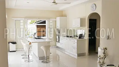 RAW5686: Exclusive Villa with Two-Bedroom in the well-developed area for living - RAWAI. Photo #7