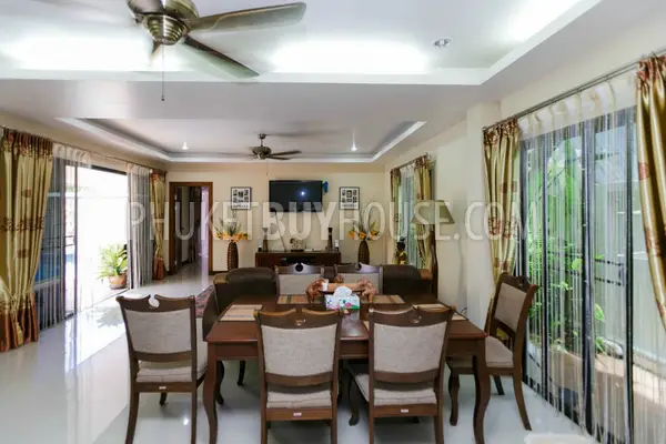 NAI5732: Amazing 3 Bedroom Villa in Nai Harn. Photo #7