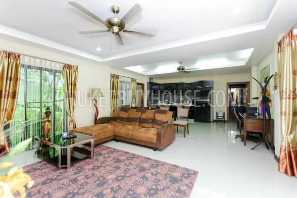 NAI5732: Amazing 3 Bedroom Villa in Nai Harn. Photo #9