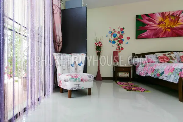 NAI5732: Amazing 3 Bedroom Villa in Nai Harn. Photo #19