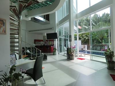 KAT5739: Lovely 6 Bedroom Villa in Kata Beach. Photo #4