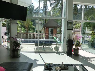 KAT5739: Lovely 6 Bedroom Villa in Kata Beach. Photo #6
