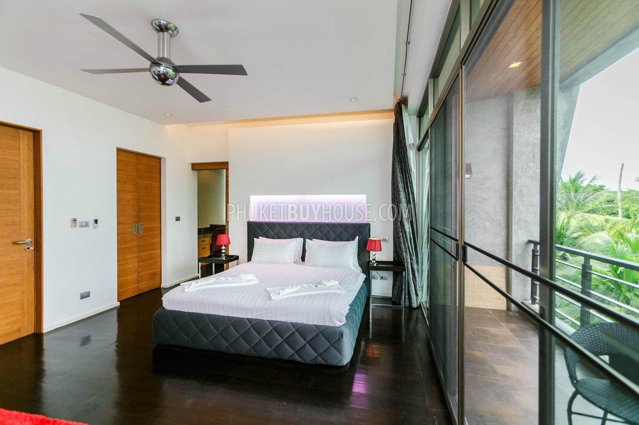 RAW5743: Luxurious 3- Bedroom Villa, Rawai Beach. Photo #26