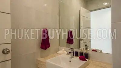 BAN5752: Magnificent 1 Bedroom Apartment with Sea side in Bang Tao. Fotoğraf #16