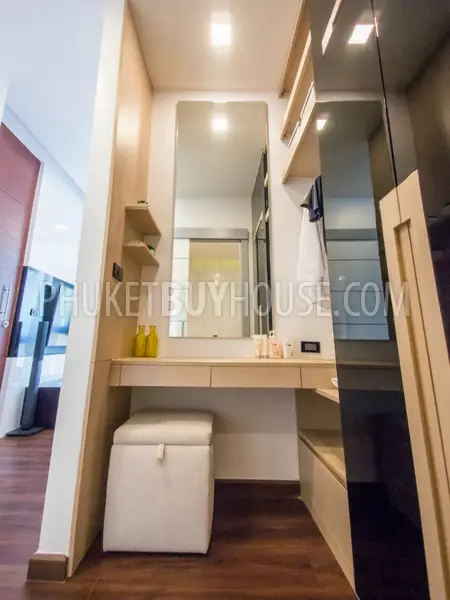 BAN5752: Magnificent 1 Bedroom Apartment with Sea side in Bang Tao. Fotoğraf #23