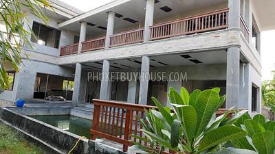 RAW5716: Elegant 4 Bedroom Pool Villa in Rawai. Photo #16