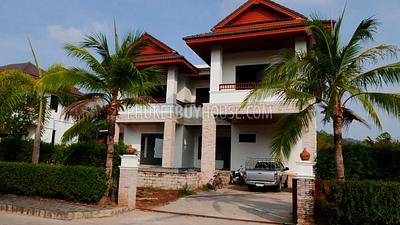 RAW5717: Spacious Villa with private Pool in Rawai. Photo #5