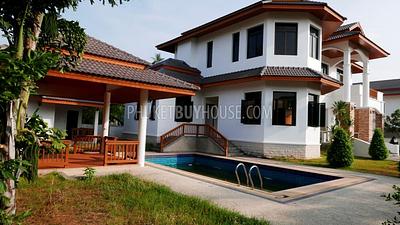 RAW5717: Spacious Villa with private Pool in Rawai. Photo #12