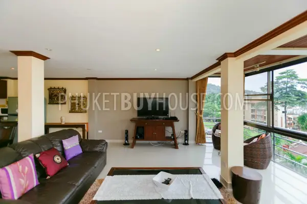 PAT5722: Exclusive 2-Bedroom Apartment in Heart of Patong. Photo #12