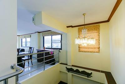 PAT5722: Exclusive 2-Bedroom Apartment in Heart of Patong. Photo #7