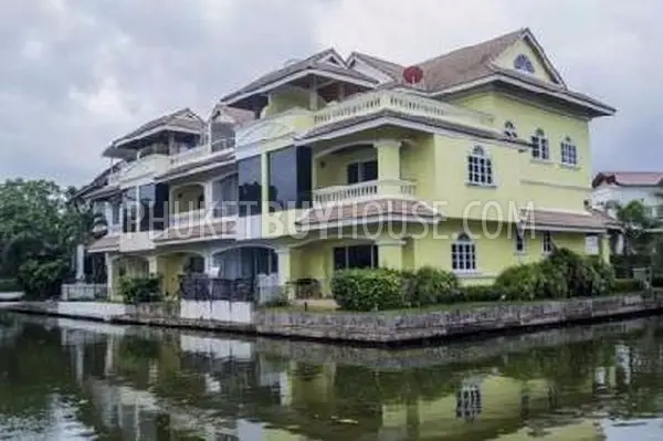 TAL5724: Beautiful Townhouse with 3 Bedroom with direct access to the channel. Photo #16