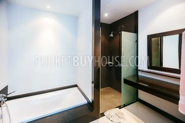 NAI5783: Wonderful Three-Bedroom Villa at Nai Harn. Photo #23