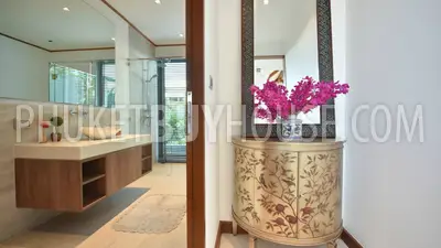 BAN5787: Fantastic 4- Bedroom Villa in Bang Tao. Fotoğraf #2